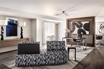 Suite, 1 King Bed