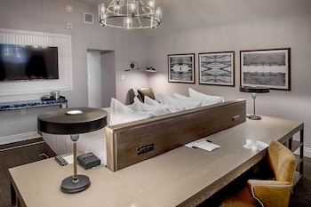 Suite, 1 King Bed (Clock Tower Conductors Suite)