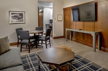 Junior Suite, 1 King Bed (Clock Tower)