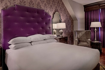 Grand Hall 1 King Conductors Luxury Suite, Club Lounge Access