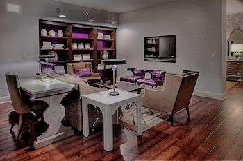 Grand Hall 1 King Conductors Luxury Suite, Club Lounge Access