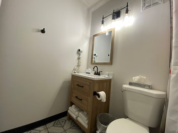 Room, 2 Queen Beds, Accessible, Non Smoking (Upgrade)