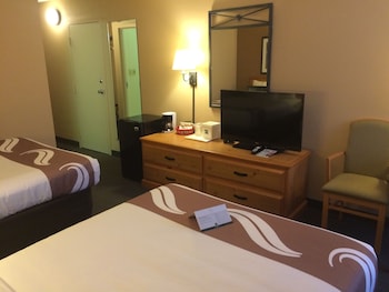 Room, 2 Queen Beds, Accessible, Non Smoking (Upgrade)