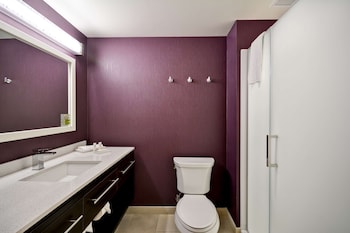 Studio, 1 King Bed, Accessible, Non Smoking (Hearing)