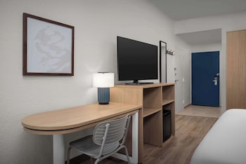 Room, 2 Queen Beds, Hearing Accessible