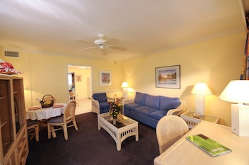 Suite, 1 Bedroom (1 king bed)