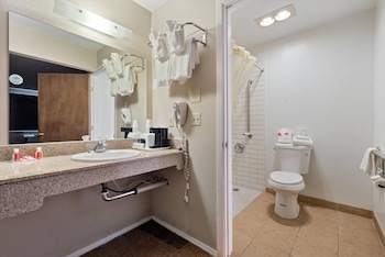 Room, 2 Queen Beds, Accessible, Non Smoking