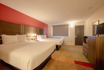 Room, 2 Queen Beds, Accessible, Non Smoking