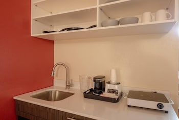Room, 1 King Bed, Accessible, Non Smoking