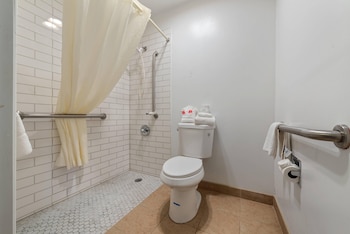 Room, 2 Queen Beds, Accessible, Non Smoking