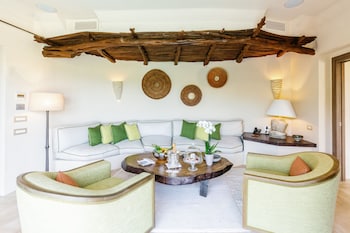 Suite (Pool Suite)