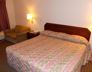 Room, 1 King Bed, Accessible, Smoking