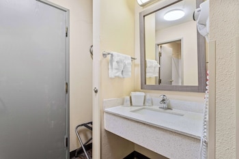 Standard Room, Multiple Beds, Non Smoking, Refrigerator & Microwave