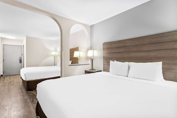 Standard Room, Multiple Beds, Non Smoking, Refrigerator & Microwave