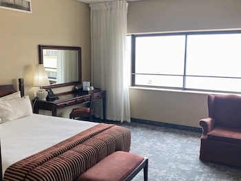 Deluxe Room, 1 Queen Bed, Non Smoking, Harbor View