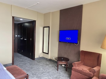 Deluxe Twin Room, 2 Twin Beds, Non Smoking, City View