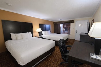 Room, 2 Queen Beds, Non Smoking