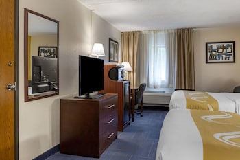 Standard Room, 2 Queen Beds, Non Smoking