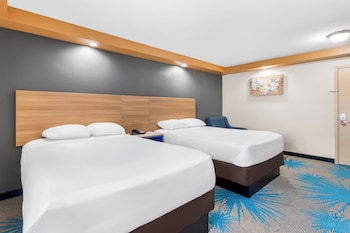Standard Room, 2 Double Beds, Non Smoking