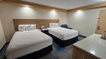 Standard Room, 2 Double Beds, Non Smoking