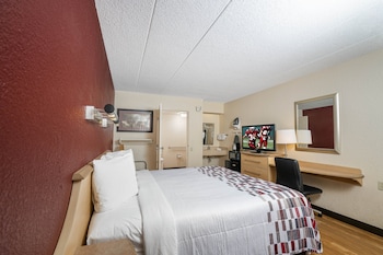 Superior Room, 1 King Bed, Accessible (Smoke Free)