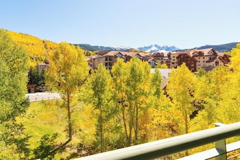 Grand Suite (Alpine Vista)