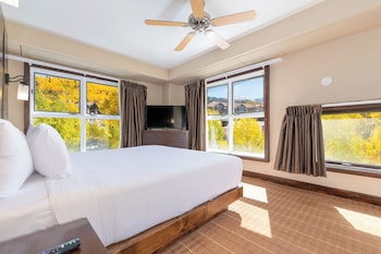 Grand Suite (Sunset Vista)