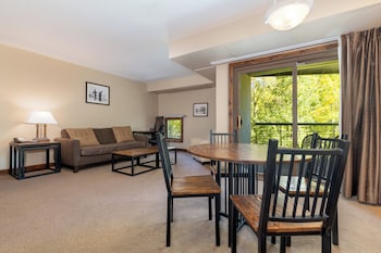 Grand Suite (Alpine Vista)