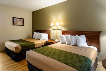 Standard Room, 2 Queen Beds, Smoking