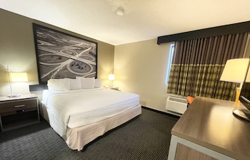 Standard Room, 1 King Bed, Accessible