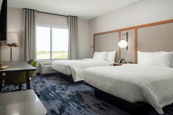 Room, 2 Queen Beds, Hearing Accessible (Accessible Bathtub)