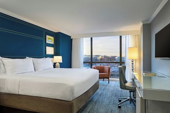 Deluxe Room, 1 King Bed