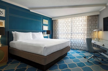 Deluxe Room, 1 King Bed