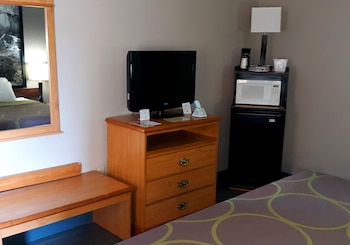 Room, 1 King Bed, Non Smoking (Mobility Accessible)