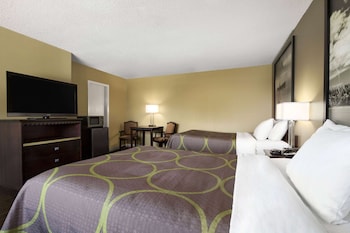 Room, 2 Queen Beds, Accessible, Non Smoking (Roll-In Shower)