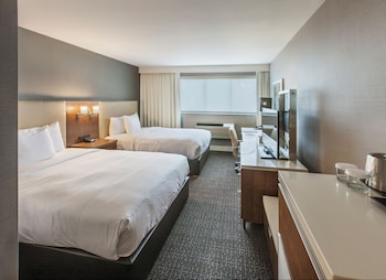 Room, 2 Queen Beds, Refrigerator & Microwave
