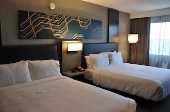 Room, 2 Queen Beds (Mobility/Hearing Accessible, Tub)
