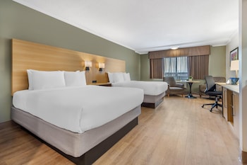 Standard Room, 2 Queen Beds, Non Smoking, Kitchenette (Larger Room)