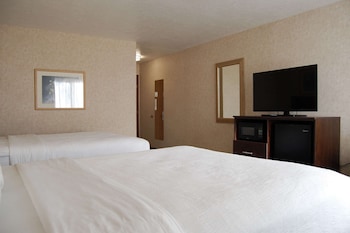 Standard Room, 2 Queen Beds, Non Smoking
