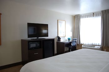 Suite, 1 King Bed with Sofa bed, Non Smoking