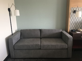 Standard Room, 1 King Bed, Accessible (Communications)