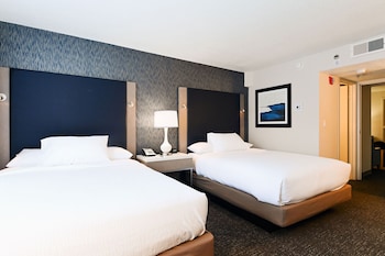 Suite, 2 Queen Beds, Non Smoking