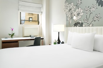 Executive Room, 1 Queen Bed