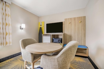 Room, 2 Double Beds, Non Smoking (Second Floor Only)