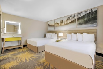 Room, Multiple Beds, Non Smoking (2nd Floor Only)