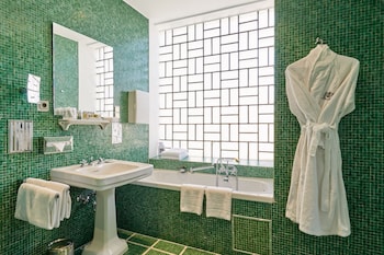 Excelsior Suite