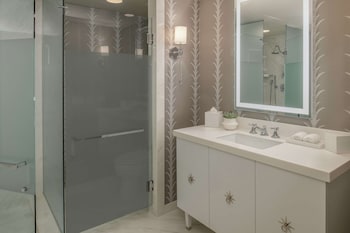 Signature Suite