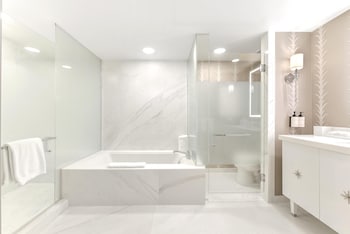 Beverly Hills Retreat Suite