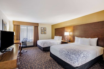 Standard Room, 2 Queen Beds, Non Smoking