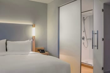 Executive Room (Jangle)